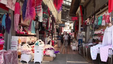 Malatya---Türkei---7.-Juli-2017:-Souvenirladen,-Basarstand-In-Der-Stadt-Malatya