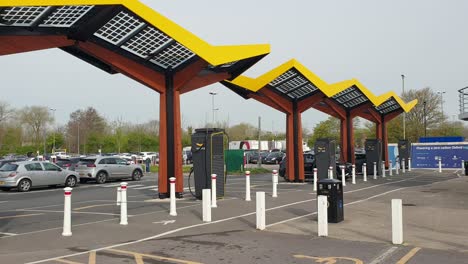 EV-electric-vehicle-charing-station-in-Park-and-Ride-car-park-in-Oxford,-England-UK