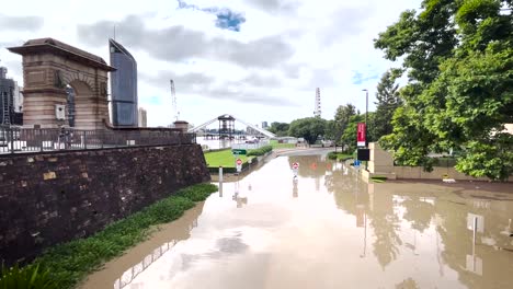 Hochwasser-Am-Southbank-Während-Der-Überschwemmungen-In-Brisbane-2022