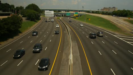 Vista-De-Arriba-Hacia-Abajo-De-La-Interestatal-Cuarenta-En-Knoxville-Tennessee