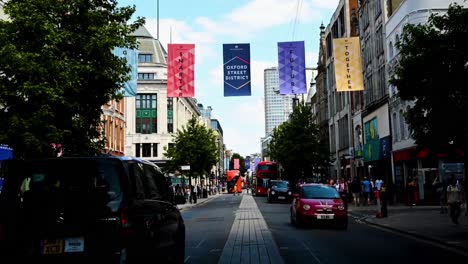 It's-never-quiet-on-Oxford-Street.-Summer-2021