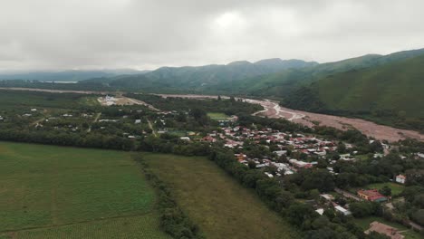 Ciudad-De-La-Caldera,-Provincia-De-Salta,-Argentina