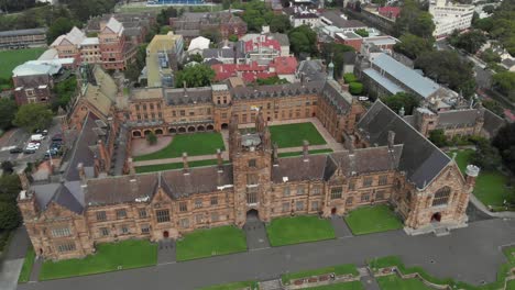 El-Hermoso-Campus-De-La-Universidad-De-Sydney,-Australia,-Con-Sus-Hermosos-Detalles-Arquitectónicos.