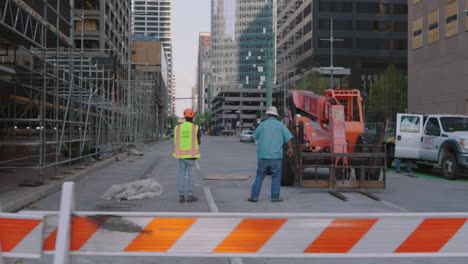 Road-closer-by-police-do-to-major-storm-in-downtown-Houston-after-buildings-are-damaged