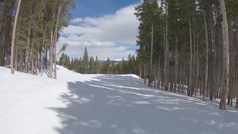 Snowboarden-Im-Breckenrdige-Colorado-Bei-Erstaunlich-Frischem-Schnee