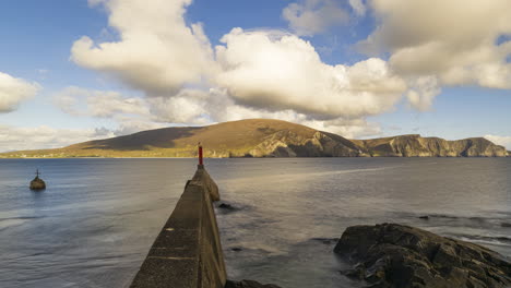 Zeitraffer-Des-Hafens-Von-Purteen-Auf-Der-Insel-Achill-Am-Wild-Atlantic-Way-In-Irland