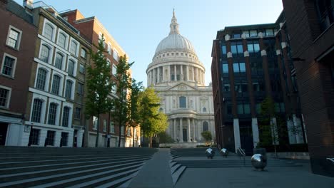 Lockdown-in-London,-cinematic-gimbal-walk-towards-beautiful-St-Pauls-Cathedral-in-sunrise-light-with-desolate-streets,-during-the-COVID-19-pandemic-2020