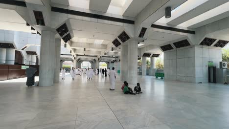 Masjid-Ayesha,-También-Conocida-Como-Masjid-At-tan&#39;eem,-Es-Una-Mezquita-En-El-área-De-Tan&#39;eem,-A-Unas-5-Millas-De-Masjid-Al-haram-En-La-Meca,-Arabia-Saudita