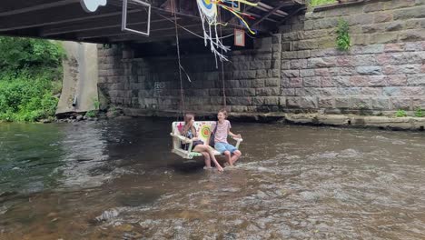 Puente-Sobre-El-Río-En-Uzupis-En-Vilnius