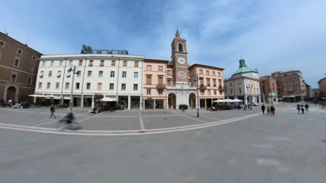 Hyperlapse-Footage-of-Three-Martyrs-Square-in-Rimini,-Italy