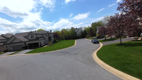 Country-club-neighborhood-houses