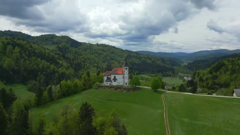 Skofja-Loka,-Slovenia---The-Church-of-St