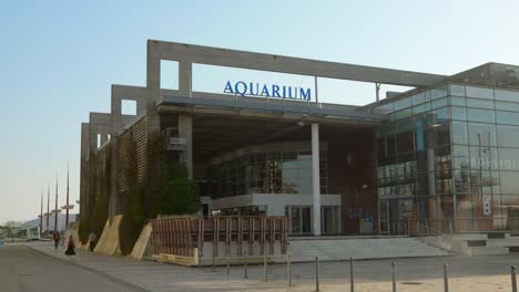 Entrance-to-the-Aquarium-de-La-Rochelle,-France---Medium-Shot