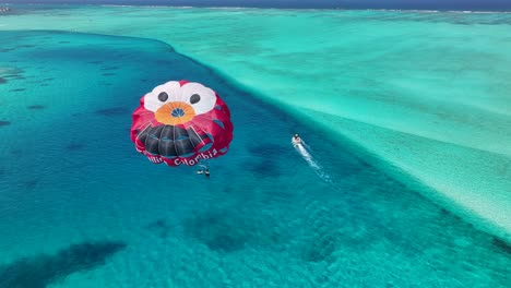 Parasailing-At-San-Andres-In-Caribbean-Island-Colombia