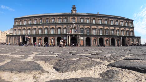 Palacio-Real-De-Nápoles-En-Italia