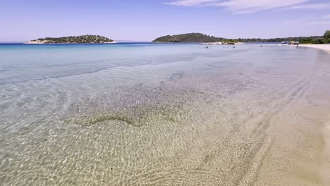 Clean-blue-flag-beaches-of-Halkidiki-Peninsula,-Greece