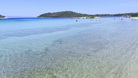 Clean-blue-flag-beaches-of-Halkidiki-Peninsula,-Greece