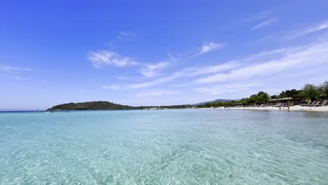 Clean-blue-flag-beaches-of-Halkidiki-Peninsula,-Greece