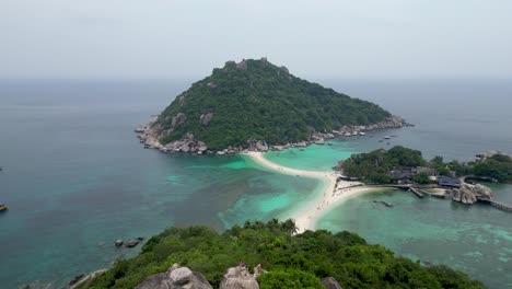 Drone-footage-of-Nangyuan-Island,-Thailand