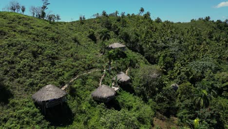 Parque-Ecológico-Rancho-Romana,-El-Limon-Samana-En-República-Dominicana