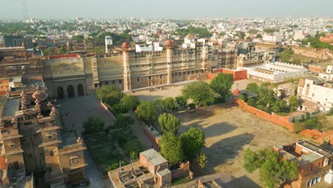 Vista-Aérea-Del-Fuerte-Junagarh,-Este-Es-Uno-De-Los-Lugares-Más-Cuidados-Para-Visitar-En-Bikaner.