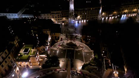 Vista-Aérea-Panorámica-Sobre-La-Famosa-Escalinata-Española-En-El-Centro-De-Roma,-Italia