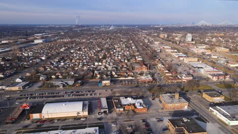 Expansive-Aerial-View-of-Lincoln-Park-Neighborhood-in-Michigan,-Detroit,-USA