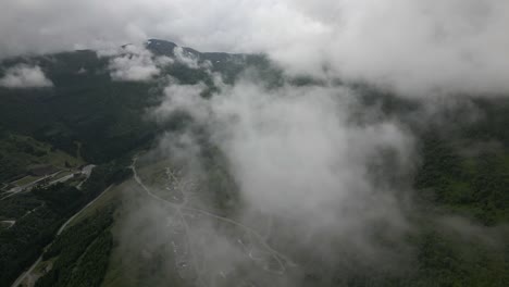 Luftaufnahme-Der-Wolken-In-Westnorwegen