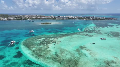 Skyline-Von-San-Andres-In-San-Andres-Providencia-Und-Santa-Catalina-Kolumbien