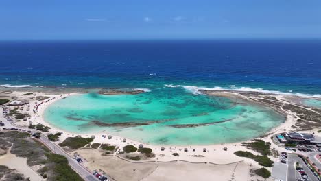 Playa-Para-Bebés-En-San-Nicolas-En-Oranjestad-Aruba