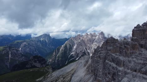 Drone-Aerial-Flight-Over-Majestic-Mountain-Peaks-Dolomites,-Italy