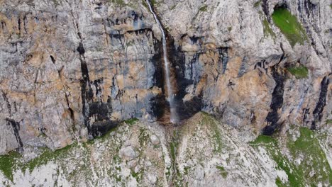 Drone-Aerial-Flight-Over-Majestic-Mountain-Peaks-Dolomites,-Italy