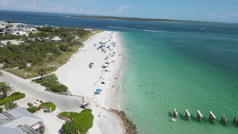 Vacation-destination-beach-in-the-Gulf-of-Mexico-in-Boca-Grande,-Florida