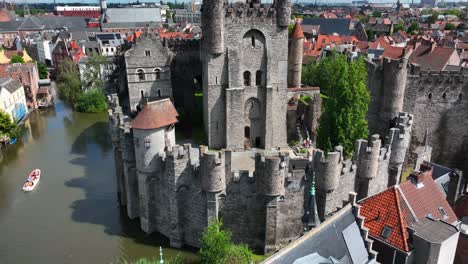 Gravensteen-Castle,-East-Flanders,-Ghent,-Flemish-Region,-Belgium,-June-2022