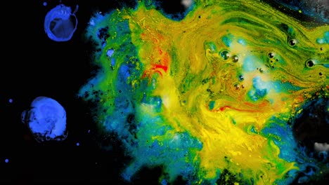 Bunte-Abstrakte-Flüssigkeit-Wirbelt,-ähnelt-Einem-Kosmischen-Nebel