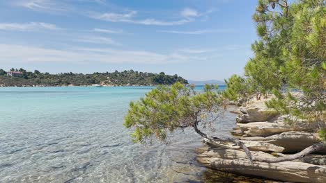 Playas-Limpias-Con-Bandera-Azul-De-La-Península-De-Halkidiki,-Grecia.