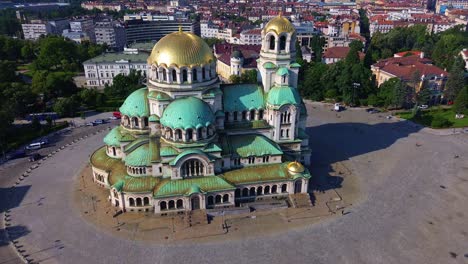 Aerial-view-of-Saint-Alexander-Nevsky-Cathedral,-a-Bulgarian-Orthodox-cathedral-built-in-Neo-Byzantine-style-in-Sofia,-Bulgaria