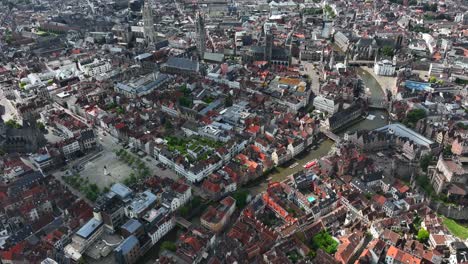 Campanario-De-Gante,-Iglesia-De-San-Nicolás,-Catedral-De-San-Bavón,-Flandes-Oriental,-Gante,-Región-Flamenca,-Bélgica,-Junio-De-2022