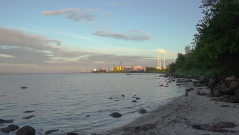 Wind-turbinesvnad-industrial-facility-on-the-shores-of-Aalborg