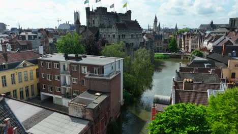 Gravensteen-Castle,-East-Flanders,-Ghent,-Flemish-Region,-Belgium,-June-2022