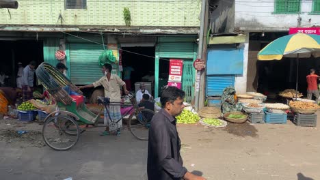 Typical-local-market--through-the-market