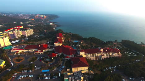 Corea,-Hotel-Shilla-De-La-Isla-De-Jeju,-Complejo-Turístico-Jungmun,-Vista-De-Drone