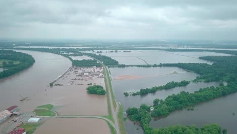 Historische-Überschwemmung-Des-Arkansas-River-In-Der-Nähe-Von-Pine-Bluff,-Jefferson-County