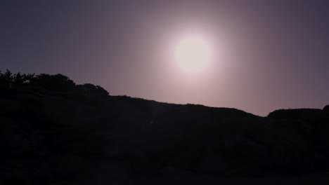 Purple-sky-sunrise-in-dark-contrast-colors