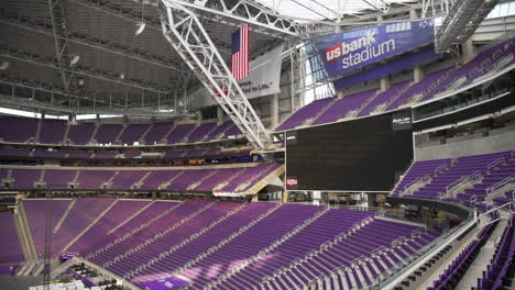 Pan-across-empty-U.S.-Bank-Stadium