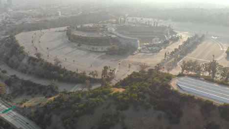 Luftaufnahme-Des-Leeren-La-Dodgers-Stadions