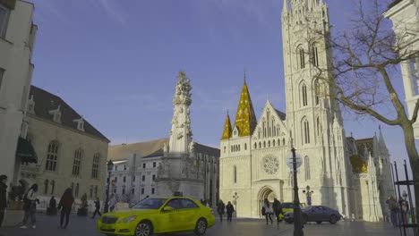 Matthias-Church-front-view-Buda-Castle-fast-foward-shot