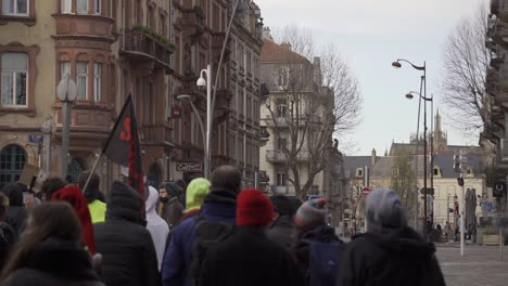 Menschenmenge-Nimmt-An-Protesten-Gegen-Geplantes-Neues-Sicherheitsgesetz-Teil