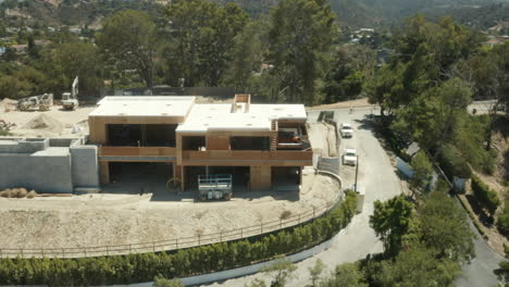 Mansion-construction-on-Mulholland-Drive