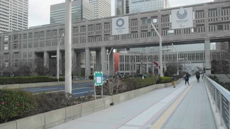 El-Centro-De-Shinjuku-En-El-Sector-Financiero-Y-Gubernamental.